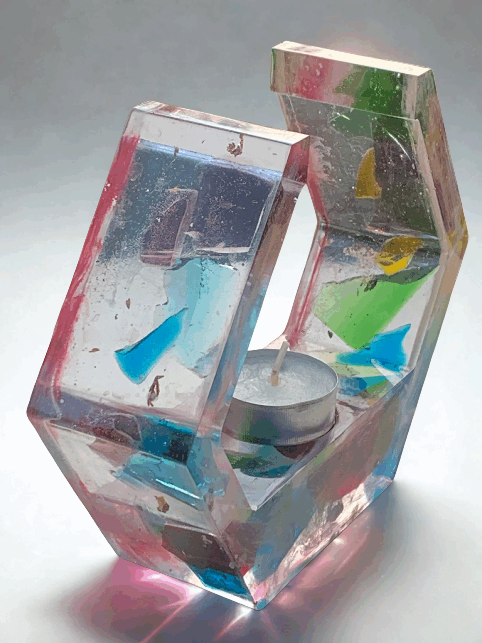 Handgefertigtes Teelicht aus Epoxidharz und Glas – einzigartig und stimmungsvoll - moderne Form