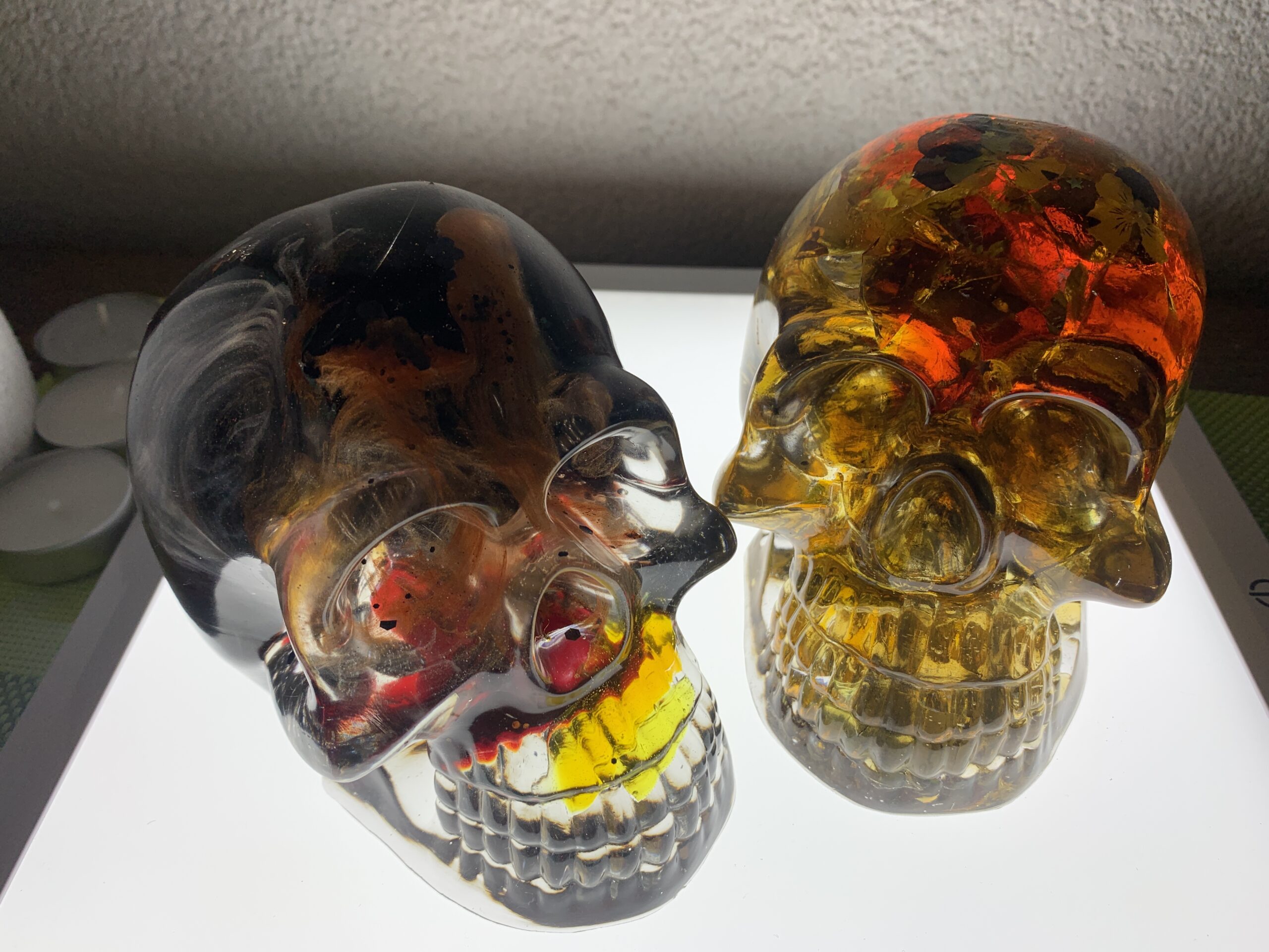 XXL Totenkopf / Deko-Lampe Unikat mit LED Sockel | Skull Kunst für Szene & Sammler Glas / Nachtlicht 5 – Bild 6