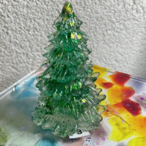 Festlicher Christbaum Unikat, handgefertigter Weihnachtsbaum aus Epoxidharz & Dallglas – Funkelndes Unikat für die festliche Zeit_3