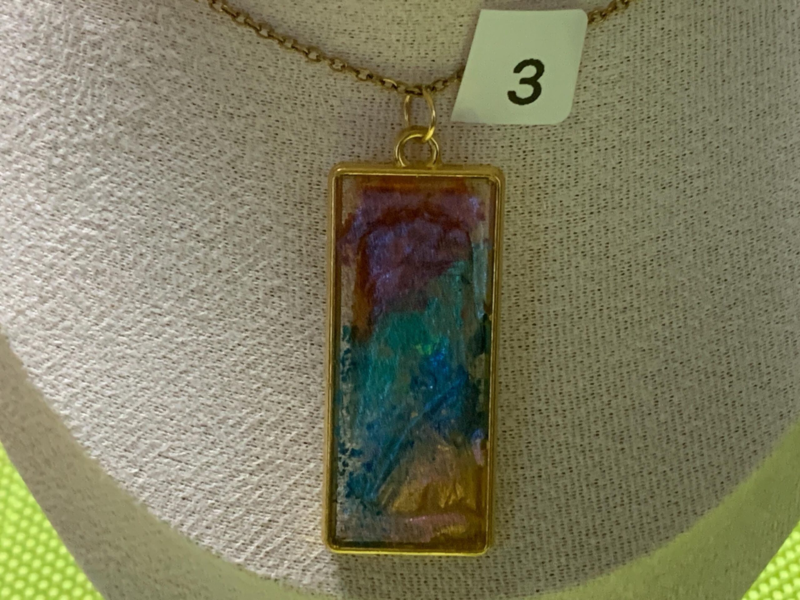 Epoxidharz-Kette mit Anhänger – Handgemachtes Unikat, moderner Schmuck, Geschenk für Sie 1 – Bild 2