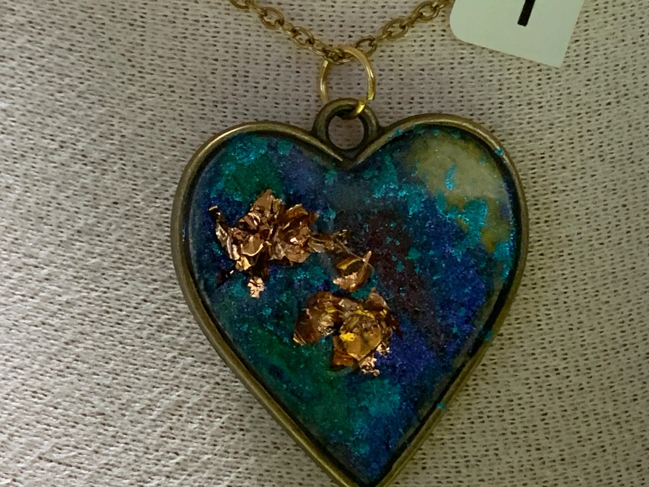Epoxidharz-Kette mit Anhänger – Handgemachtes Unikat, moderner Schmuck, Geschenk für Sie 1