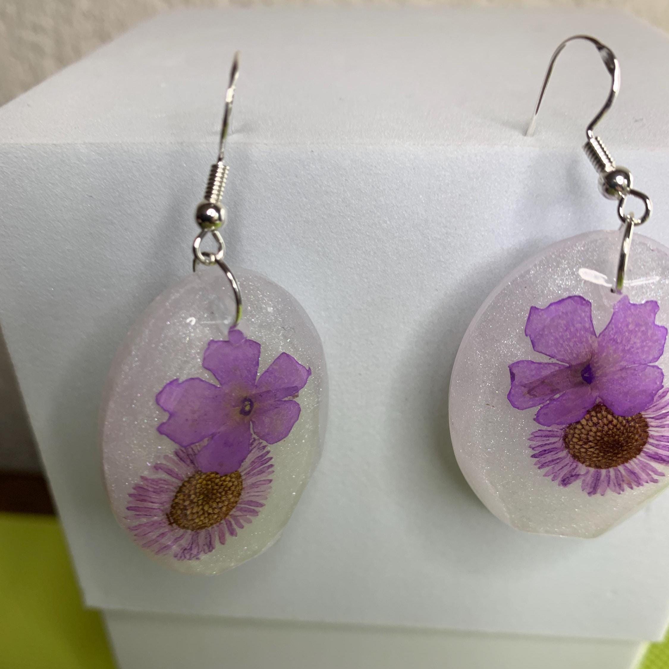 Ohrringe aus Epoxidharz mit Blumen – handgemachte Unikate 2 – Bild 5