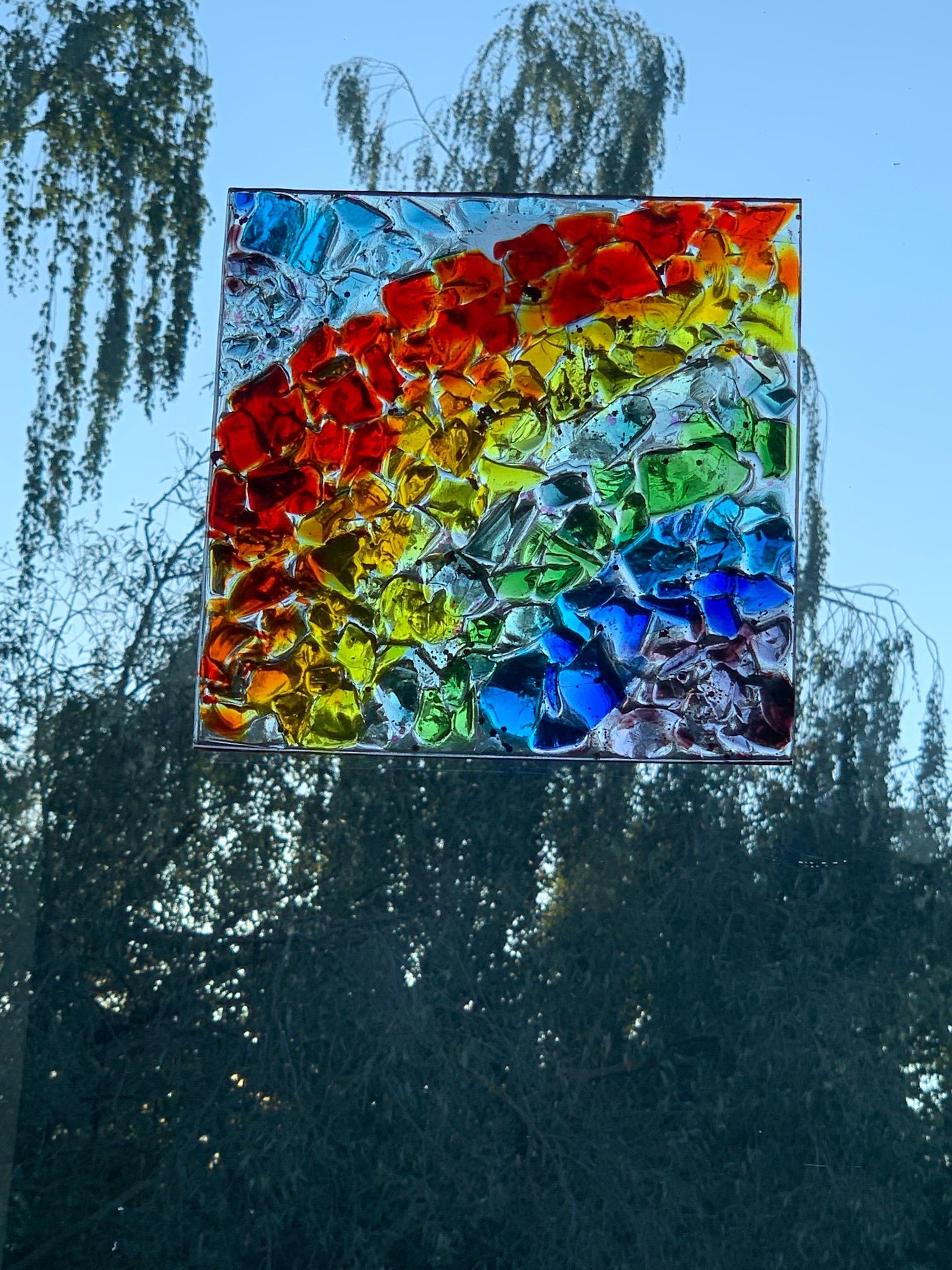 Handgemachtes Regenbogen- Glasmuschelbild aus Epoxidharz & und bunten Glas – Unikat, Geschenk individuelles Design und stimmungsvolle Deko – Bild 2