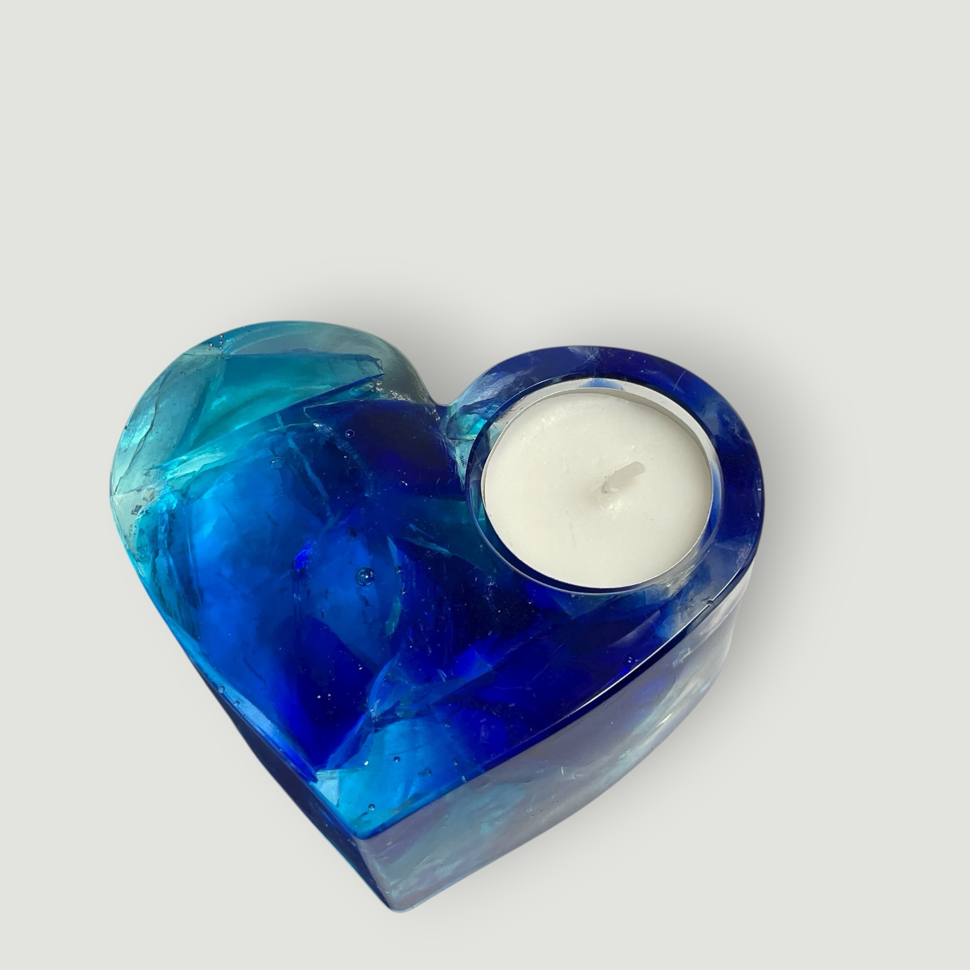 Handgemachter Teelichthalter als Herz aus Epoxidharz & Dallglas – Unikat, Geschenk individuelles Design und stimmungsvolle Deko – Bild 4