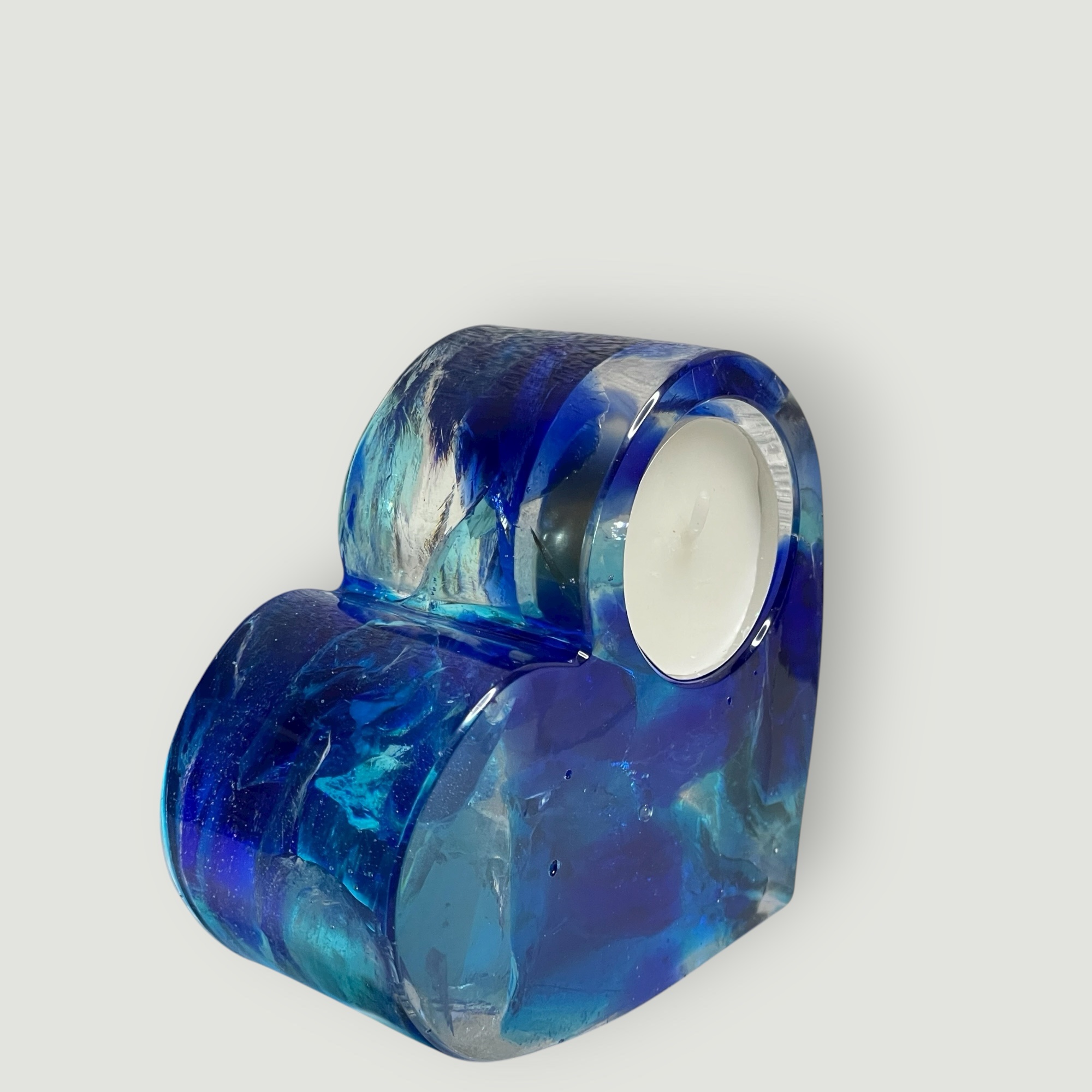 Handgemachter Teelichthalter als Herz aus Epoxidharz & Dallglas – Unikat, Geschenk individuelles Design und stimmungsvolle Deko – Bild 2