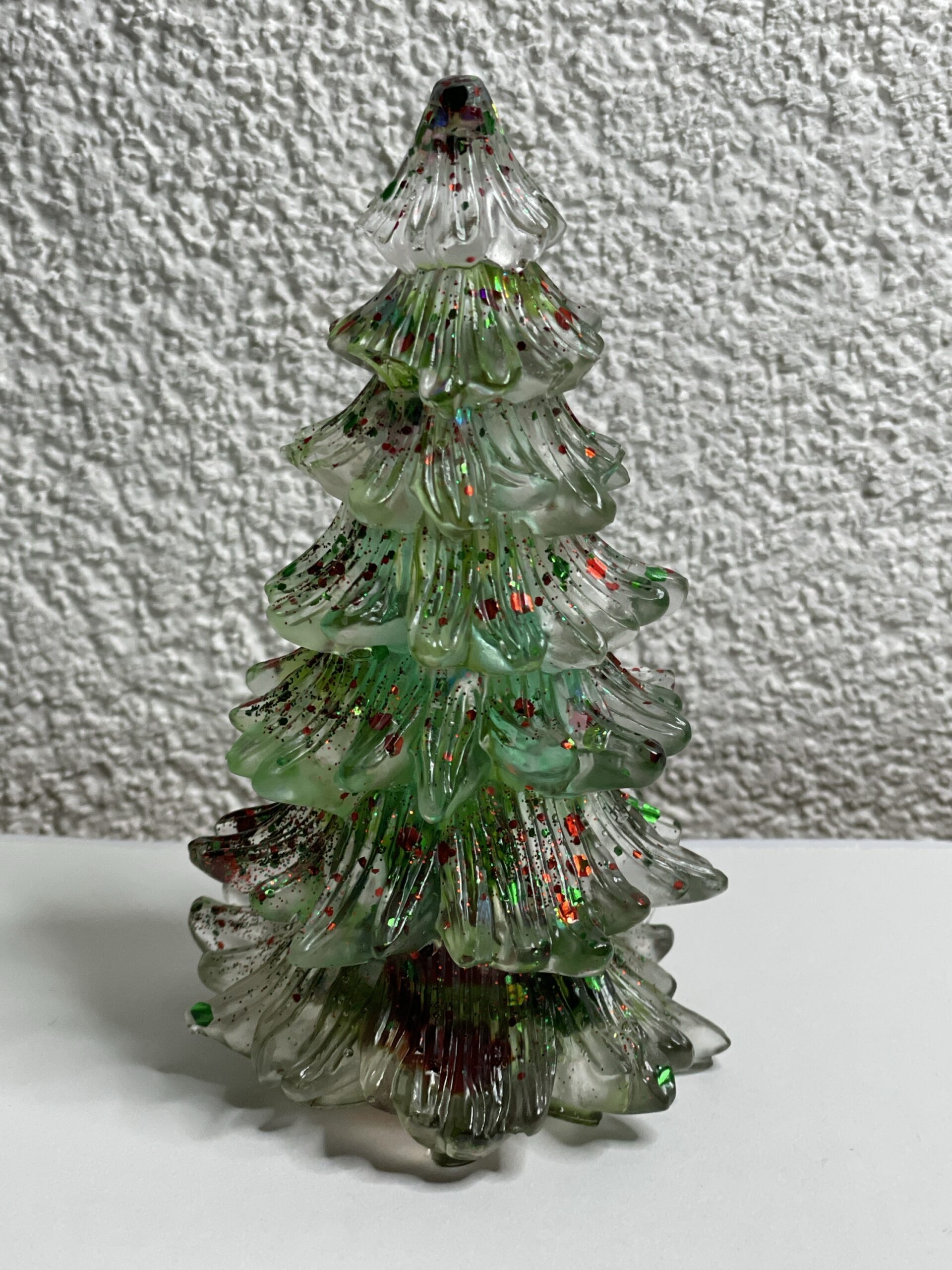 Festlicher Christbaum Unikat, handgefertigter Weihnachtsbaum aus Epoxidharz & Dallglas – Funkelndes Unikat für die festliche Zeit_7 – Bild 2